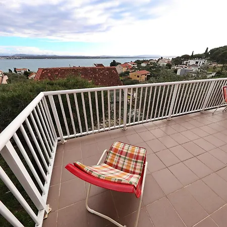 Seaview Noralu, 260m From Beach, Island Pasman Дом отдыха Ткон